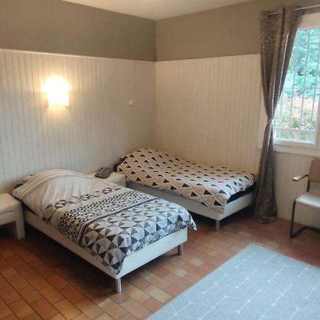 B&B En Plein Coeur De La Foret Artiguelouve Luaran gambar