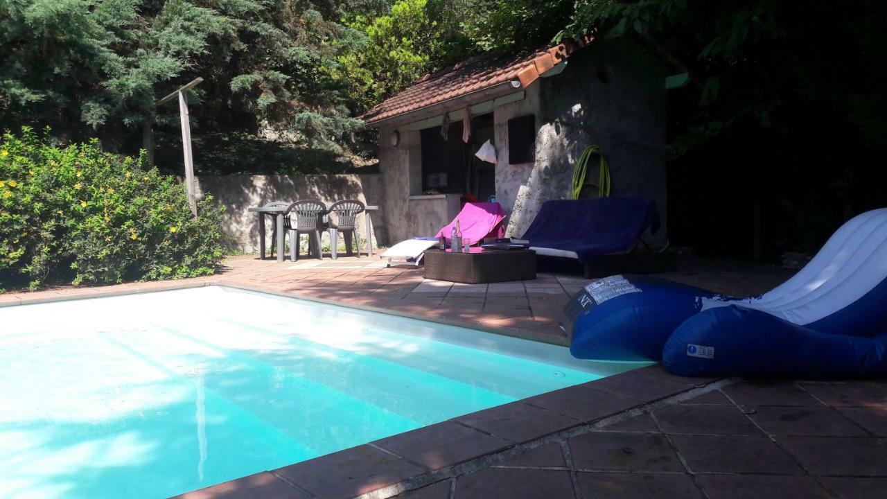 B&B En Plein Coeur De La Foret Artiguelouve Luaran gambar